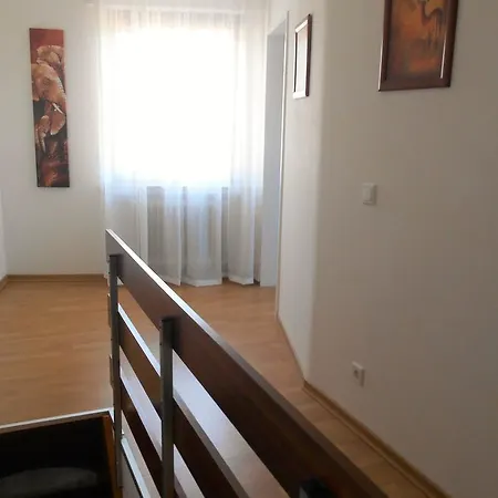 Apartment Aagje 002 *