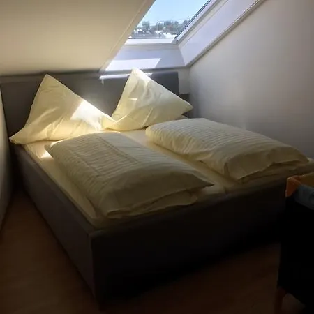 Aagje 002 *